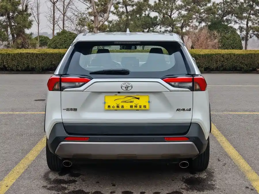Used Toyota RAV4 Rongfang 2022 2.0L CVT two-wheel drive fashion Plus version