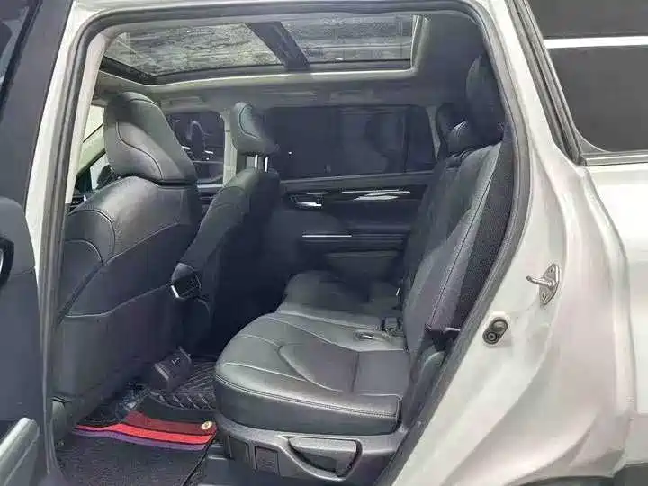 900x675_0_q87_c42_autohomecar__ChxpV2m2IHmAMN12AADNa14TEBg343.jpg.webp Used Toyota Highlander 2024 380T four-wheel drive premium version 7 seats