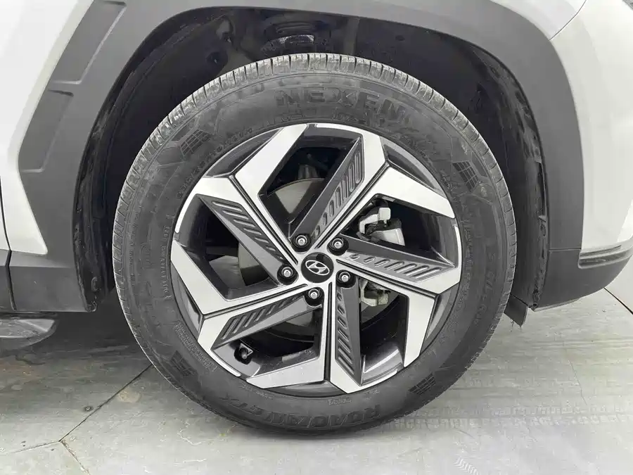 900x675_0_q87_c42_autohomecar__ChxpV2m2R1SAcmgnAAWlq3Eyhjk514.jpg.webp Used Hyundai Tucson 2021 Used Hyundai Tucson L 1.5T DCT LUX Premium Edition