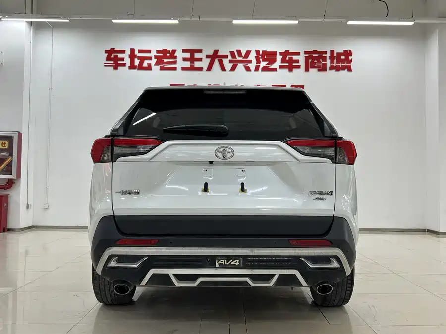 Used Toyota RAV4 Rongfang 2021 2.0L CVT four-wheel drive fashion PLUS version