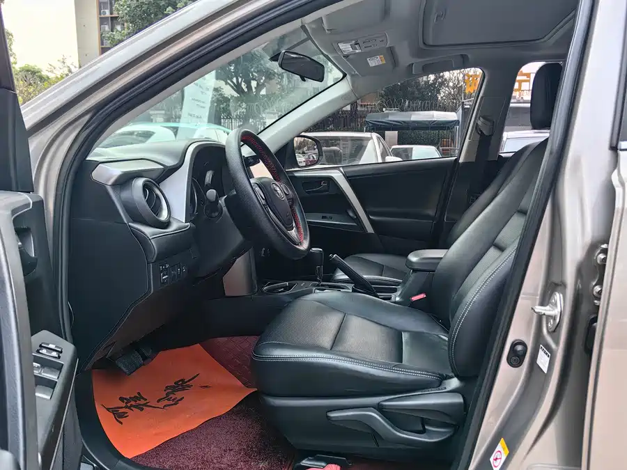 Used Toyota RAV4 Rongfang 2019 2.0L CVT 2WD Fashion X Limited Edition National V