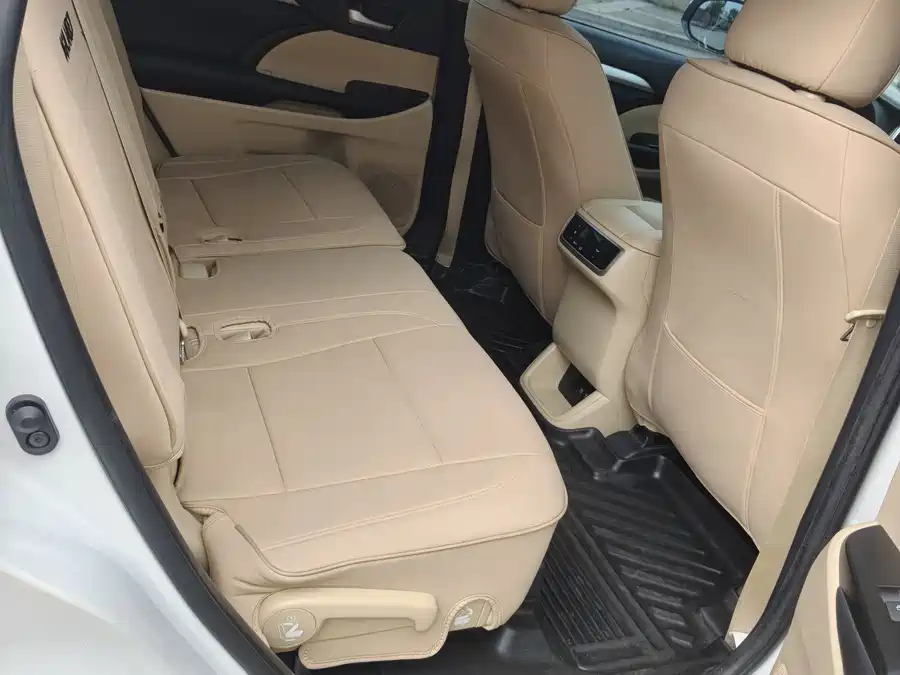 900x675_0_q87_c42_autohomecar__ChxpV2m6OaqAZGZNAASga5Jq9vI223.jpg.webp Used Toyota Highlander 2021 2.0T four-wheel drive elite version 7 seats