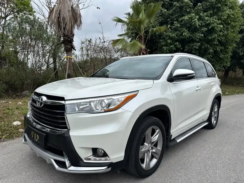Used Toyota Highlander 2017 2.0T four-wheel drive luxury version 7 seats
