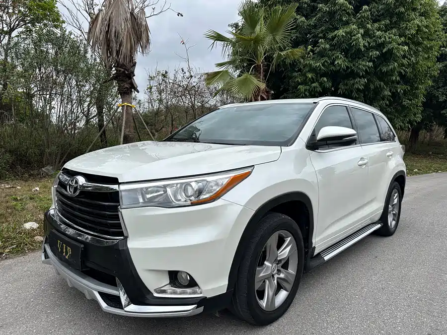 900x675_0_q87_c42_autohomecar__ChxpV2m6ctGAbNJlAA7riCpTHNY403.jpg.webp Used Toyota Highlander 2017 2.0T four-wheel drive luxury version 7 seats