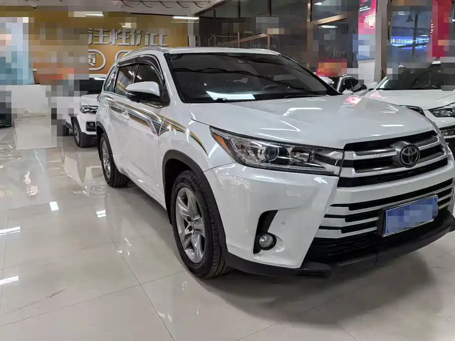 900x675_0_q87_c42_autohomecar__ChxpV2m6gs2ANbNcAAKeffJxJN8647.jpg.webp Used Toyota Highlander 2021 2.0T four-wheel drive luxury version 7 seats