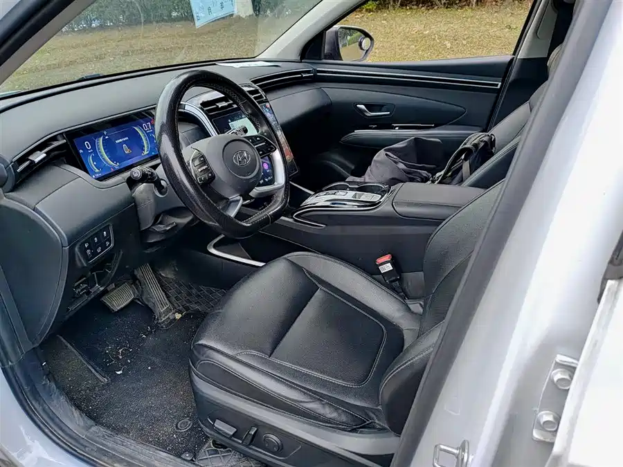 900x675_0_q87_c42_autohomecar__ChxpV2m7mFmAVKWsAAKbD2YtdHI190.jpg.webp Used Hyundai Tucson 2023 Used Hyundai Tucson L 1.5T automatic two-wheel drive LUX premium version