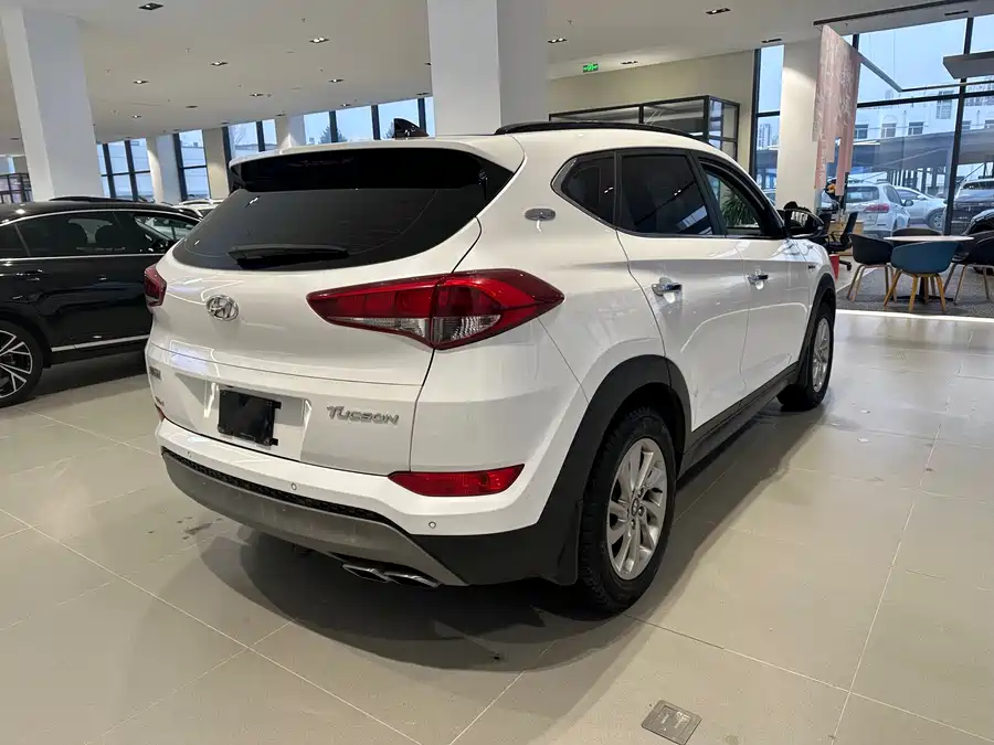 Used Hyundai Tucson 2018 1.6T dual-clutch two-wheel drive 15th anniversary special edition