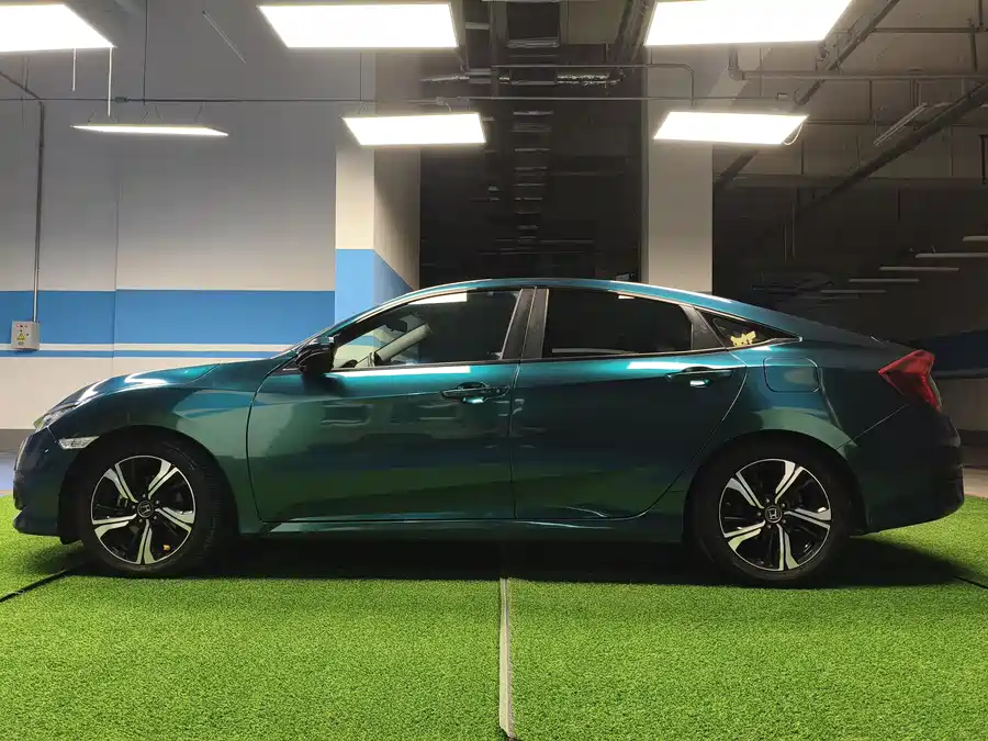 Used Honda Civic 2016 220TURBO CVT Premium Edition