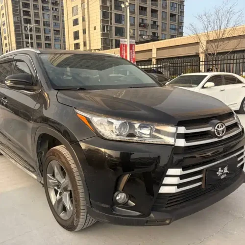 900x675_0_q87_c42_autohomecar__ChxpV2mBtNSAIA1mAAv3pvwXHaY776.jpg.webp Used Toyota Highlander 2015 2.0T four-wheel drive luxury version 7 seats