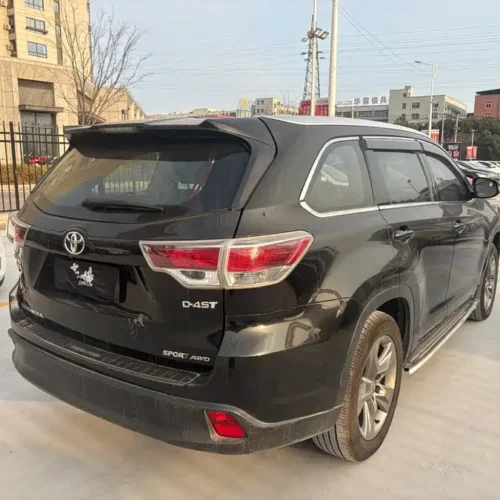 900x675_0_q87_c42_autohomecar__ChxpV2mBtNaAIHpyAApFWRwzTpI615.jpg.webp Used Toyota Highlander 2015 2.0T four-wheel drive luxury version 7 seats