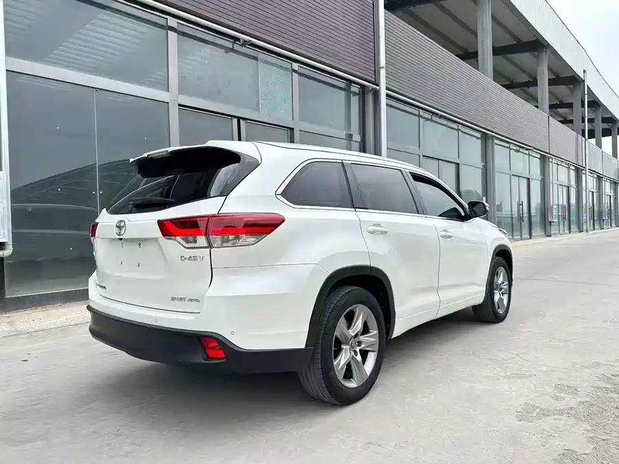 900x675_0_q87_c42_autohomecar__ChxpV2mEJW6Ae_UDAANbi9EuhC0309.jpg.webp Used Toyota Highlander 2018 2.0T four-wheel drive luxury version