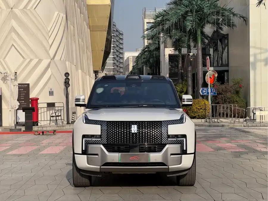 Used BYD Yangwang U8 2023 Deluxe Edition