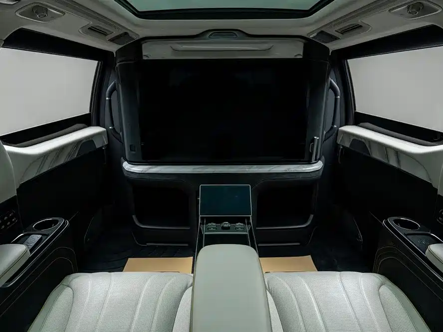 900x675_0_q87_c42_autohomecar__ChxpV2mFlFeADH0WAAF4tsLdXbE981.jpg.webp Used Zeekr 009 2024 Model Glory