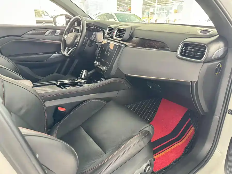 Used Lynk & Co 03 2019 1.5TD DCT Pro version National VI