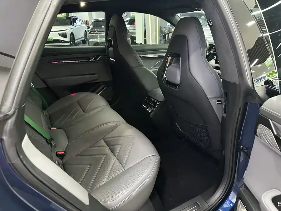 900x675_0_q87_c42_autohomecar__ChxpV2mJTz6AT3cWAAVMcT8CFFw525.jpg.webp Used Zeekr 001 2023 WE version 86kWh