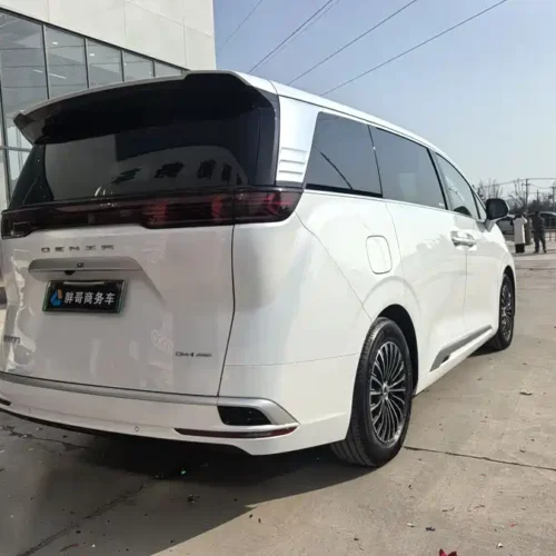 900x675_0_q87_c42_autohomecar__ChxpV2mJkYCAUf3tAATL0M34HXQ898.jpg.webp Used Denza D9 2024 DM-i 980 four-wheel drive premium model