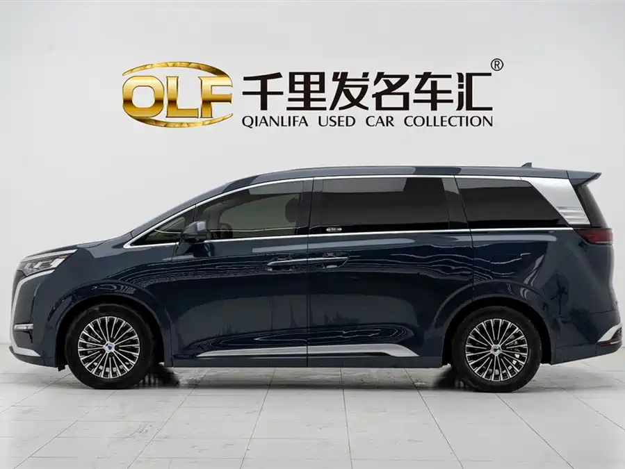 900x675_0_q87_c42_autohomecar__ChxpV2mJoleAei56AAFSvB5jWi0203.jpg.webp Used Denza D9 2022 EV 600 four-wheel drive flagship model