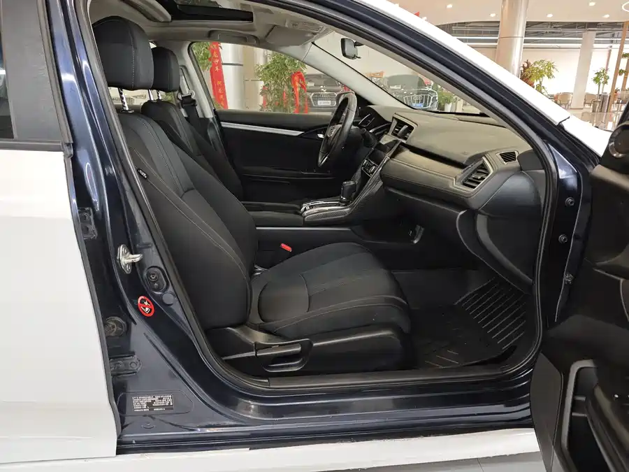 Used Honda Civic 2016 220TURBO CVT Deluxe Edition