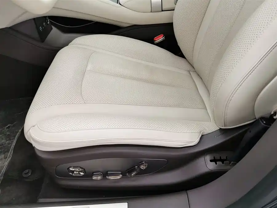 Used Denza Z9 2024 1100km four-wheel drive Max version