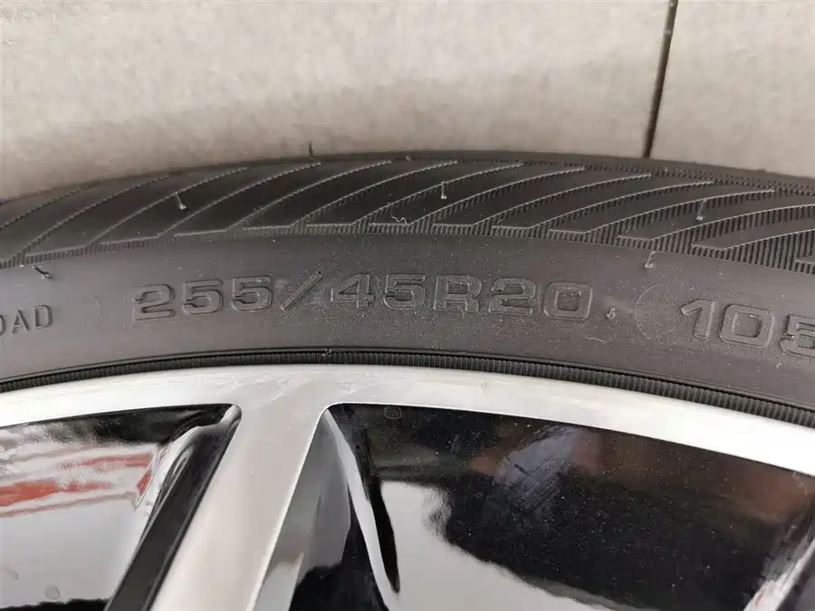 Used Denza Z9 2024 1100km four-wheel drive Max version