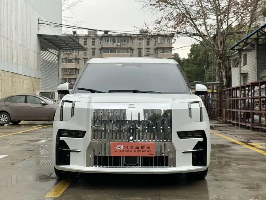 900x675_0_q87_c42_autohomecar__ChxpV2mcD_WAe-ixAAUeF8IGwjI153.jpg.webp Used Zeekr 009 2022 WE version