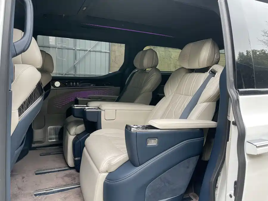900x675_0_q87_c42_autohomecar__ChxpV2mcD_qAV_anAATPf3rLYjE279.jpg.webp Used Zeekr 009 2022 WE version
