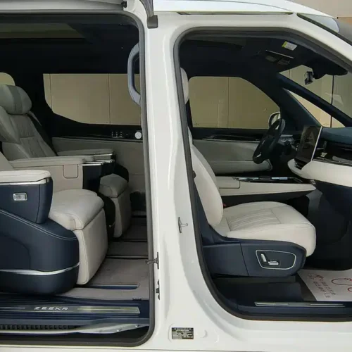 900x675_0_q87_c42_autohomecar__ChxpV2mcYyqAbUwTAASLv7X-m00221.jpg.webp Used Zeekr 009 2022 facelift WE version