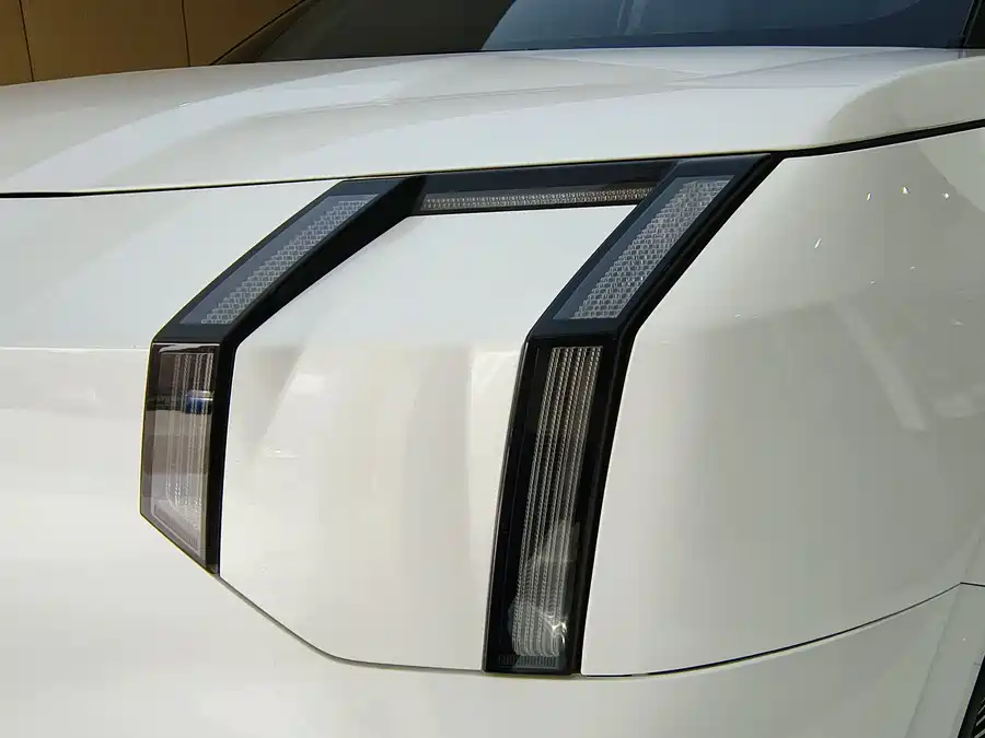 900x675_0_q87_c42_autohomecar__ChxpV2mcYzOAe8eeAAMOp52ARrM656.jpg.webp Used Zeekr 009 2022 facelift WE version