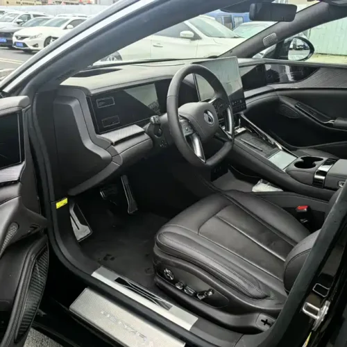 Used Denza Z9 2024 1100km four-wheel drive Max version