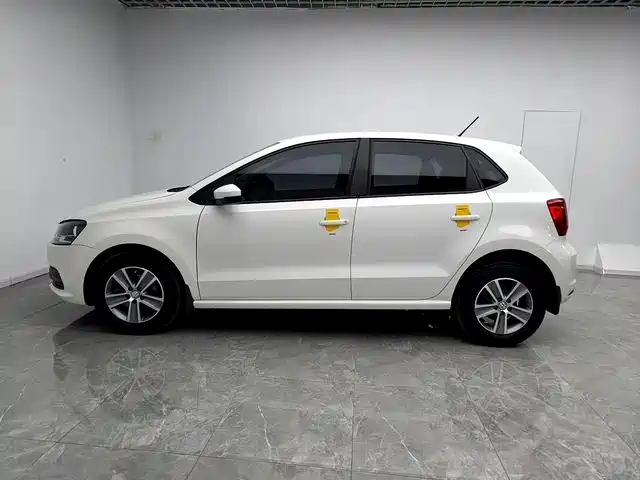 Used Volkswagen Polo 2018 1.5L automatic safe driving model