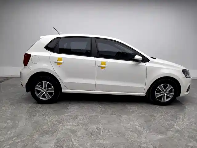 Used Volkswagen Polo 2018 1.5L automatic safe driving model