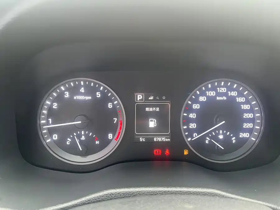 Used Hyundai Tucson 2015 1.6T dual-clutch two-wheel drive intelligent model