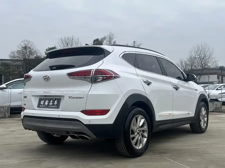 Used Hyundai Tucson 2015 1.6T dual-clutch two-wheel drive intelligent model