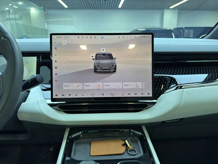 900x675_0_q87_c42_autohomecar__ChxpV2mhTKCAPgnFAARnp3HpVOo225.jpg.webp Used Zeekr 009 2024 seven-seater aisle version 108kWh