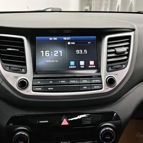 900x675_0_q87_c42_autohomecar__ChxpV2mhXH2AOF30AAG6954RuWc772.jpg.webp Used Hyundai Tucson 2015 1.6T dual-clutch two-wheel drive intelligent model