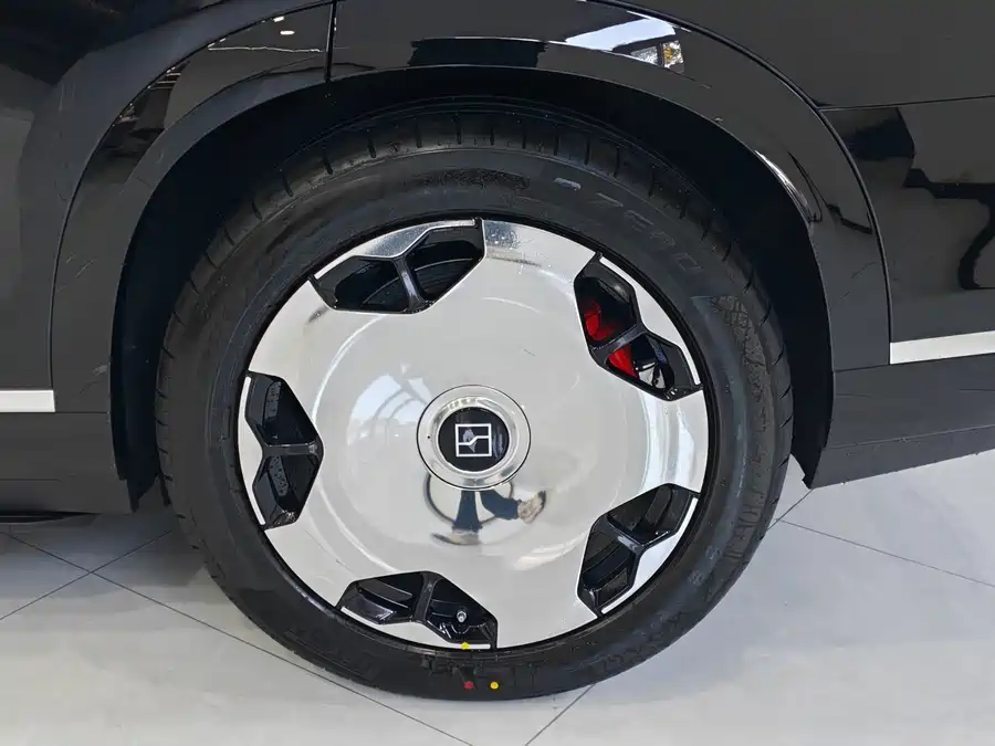 900x675_0_q87_c42_autohomecar__ChxpV2mhYrOAf073AAXwHqAHSlk650.jpg.webp Used Zeekr 9X 2025 Hyper Edition 70kWh