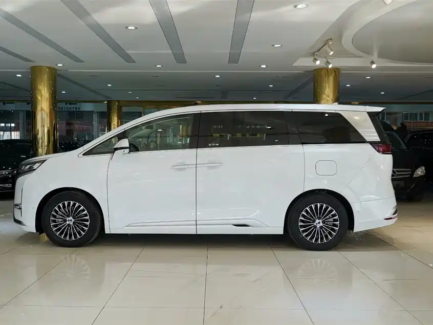 900x675_0_q87_c42_autohomecar__ChxpV2miP4qAE3lfAAFRg07ccBc886.jpg.webp Used Denza D9 2024 DM-i 980 four-wheel drive flagship model