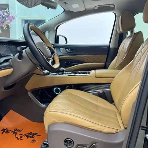 900x675_0_q87_c42_autohomecar__ChxpV2miXhuAW7lFAAipQoLcLTM852.jpg.webp Used Denza D9 2022 DM-i 1040 Premium Type