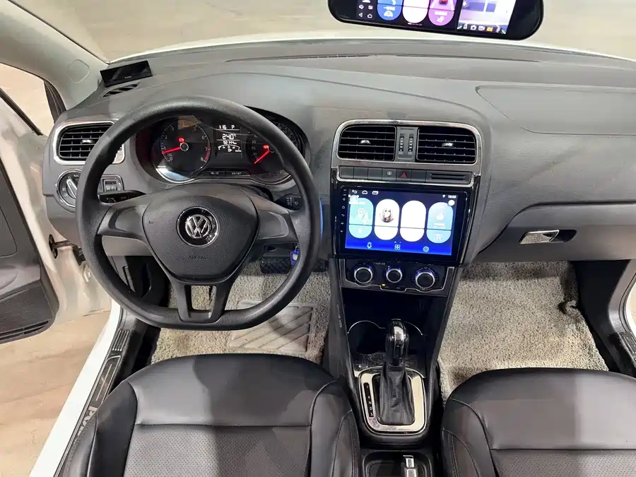Used Volkswagen Polo 2016 1.4L automatic fashion model