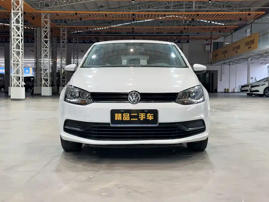 Used Volkswagen Polo 2016 1.4L automatic fashion model