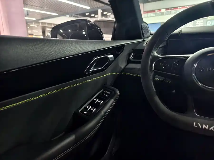 900x675_0_q87_c42_autohomecar__ChxpV2mifKCADPcwAANorjHqfaw875.jpg.webp Used Lynk & Co 03 2023 1.5TD DCT Pro
