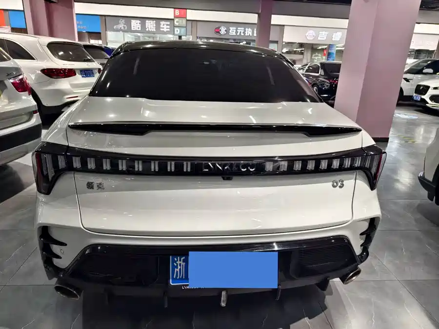 900x675_0_q87_c42_autohomecar__ChxpV2mifKGAfqHTAAHDVT7jMYY841.jpg.webp Used Lynk & Co 03 2023 1.5TD DCT Pro