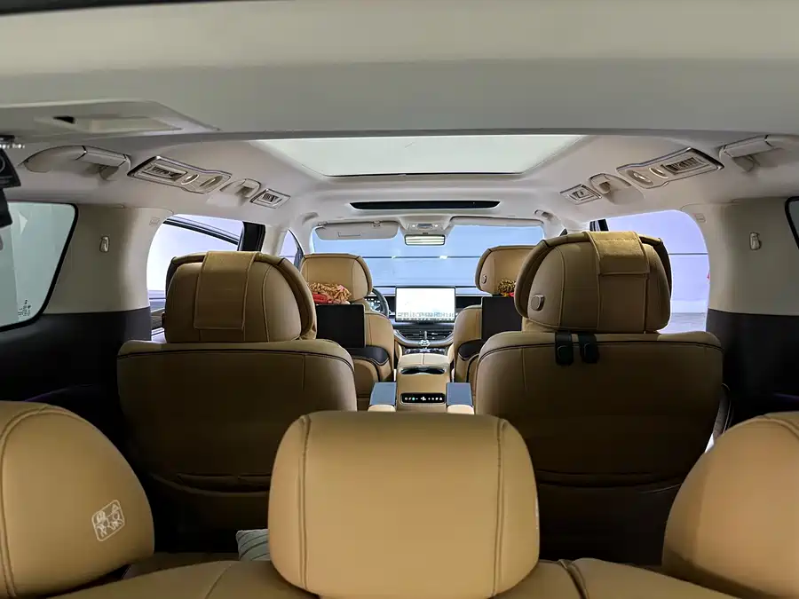 900x675_0_q87_c42_autohomecar__ChxpV2mj5_aAfqlcAAXfsdX_PtQ489.jpg.webp Used Denza D9 2024 DM-i 980 four-wheel drive premium model