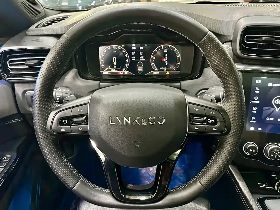 900x675_0_q87_c42_autohomecar__ChxpV2mkI7eAAgs4AAukGsLW8wI119.jpg.webp Used Lynk & Co 03 2021 1.5TD DCT Plus