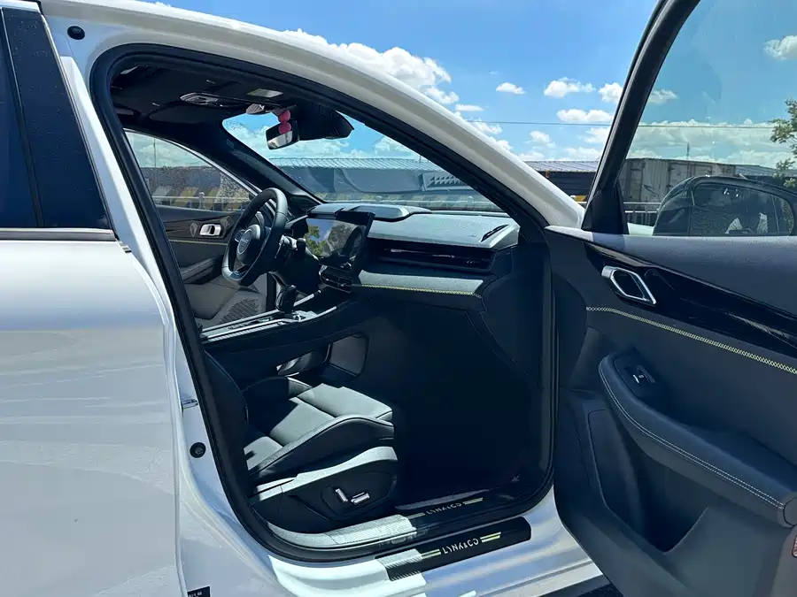 900x675_0_q87_c42_autohomecar__ChxpV2mlCVeACN5lAAhpj9QAdX8758.jpg.webp Used Lynk & Co 03 2023 1.5TD DCT Pro