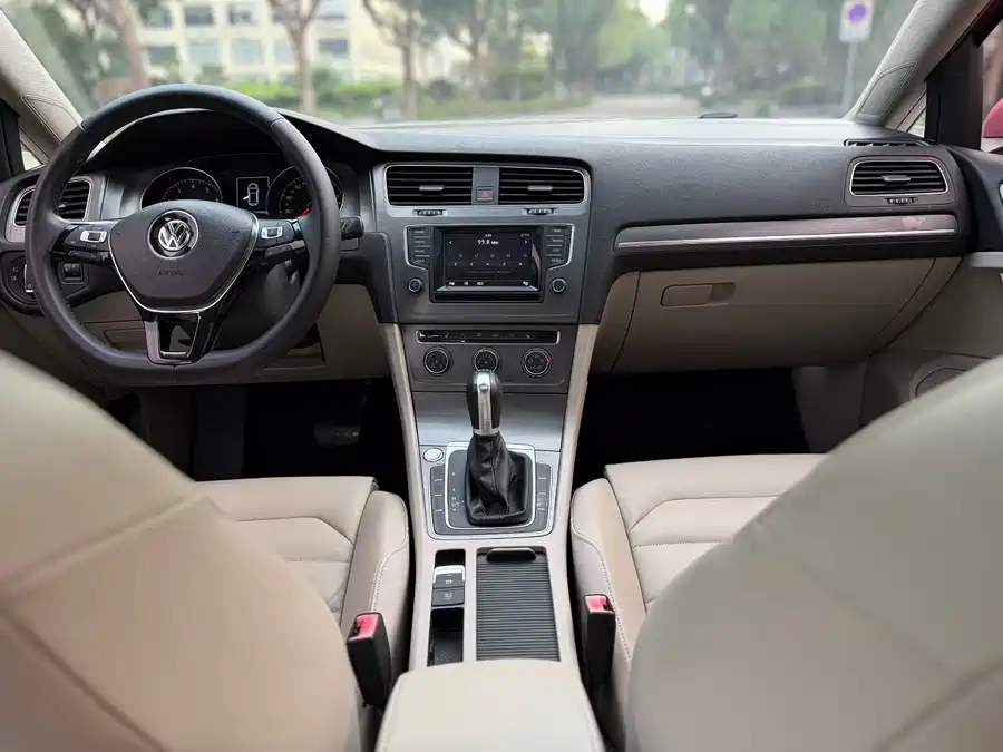 Used Golf 2015 1.4TSI automatic luxury model