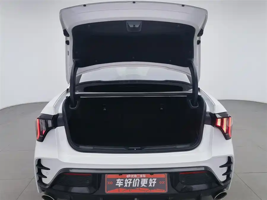 900x675_0_q87_c42_autohomecar__ChxpV2mmPFOAEq1QAAEUrUNHldA059.jpg.webp Used Lynk & Co 03 2023 2.0TD DCT Pro