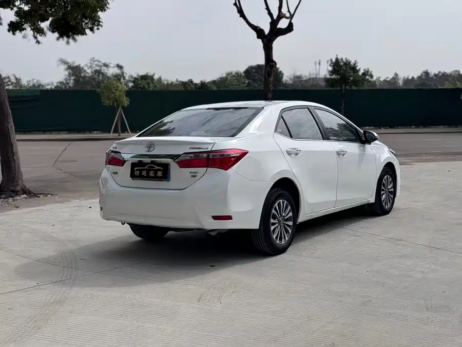 Used Toyota Corolla 2017 facelift 1.2T S-CVT GL