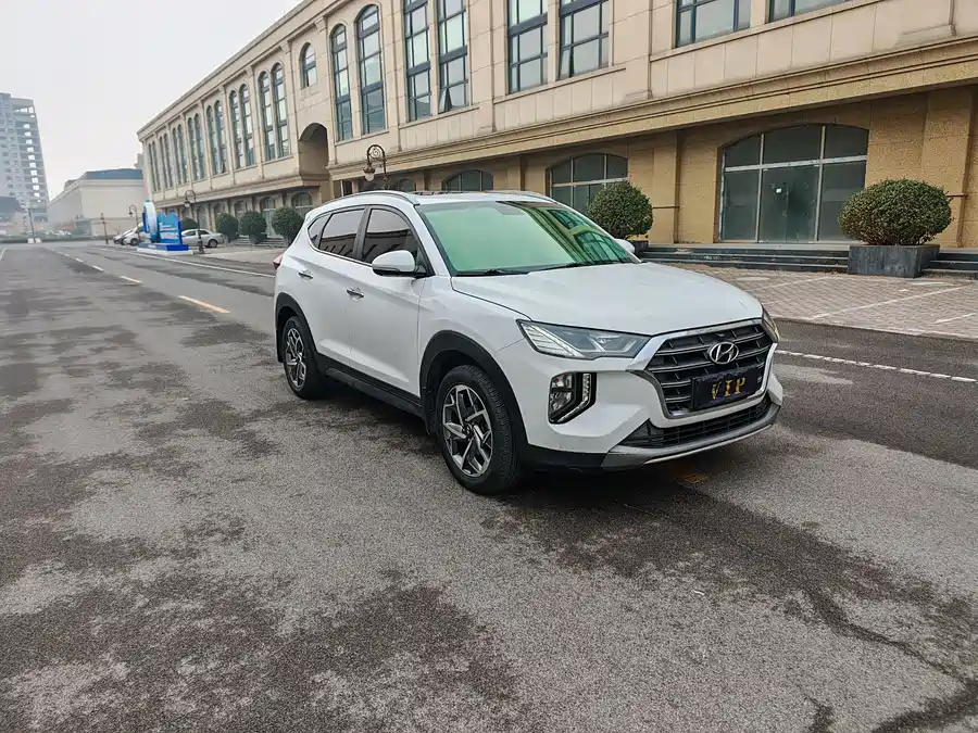 900x675_0_q87_c42_autohomecar__ChxpV2mmfp-AedqZAAxo_3XqNl8032.jpg.webp Used Hyundai Tucson 2019 280TGDi dual-clutch two-wheel drive smart connected version National V