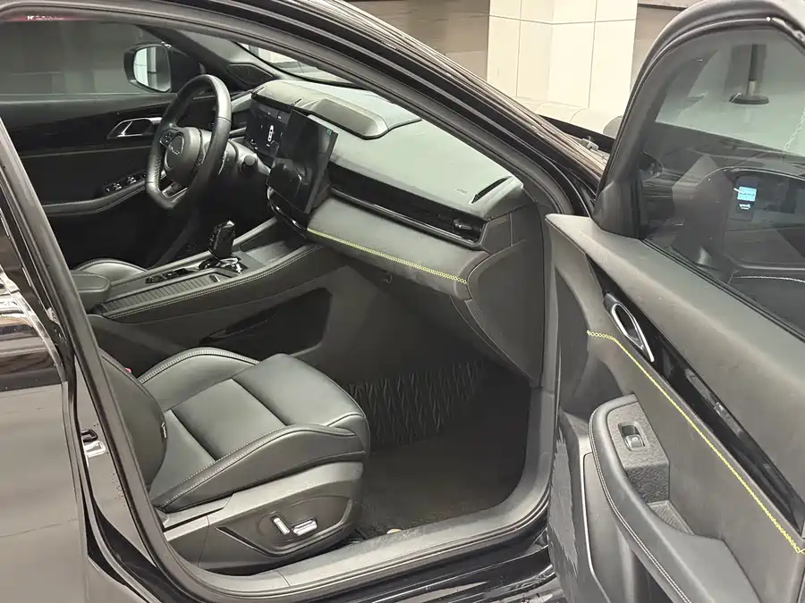 900x675_0_q87_c42_autohomecar__ChxpV2mml0eAL2HfAAlwdvly3hw107.jpg.webp Used Lynk & Co 03 2023 1.5TD DCT Plus